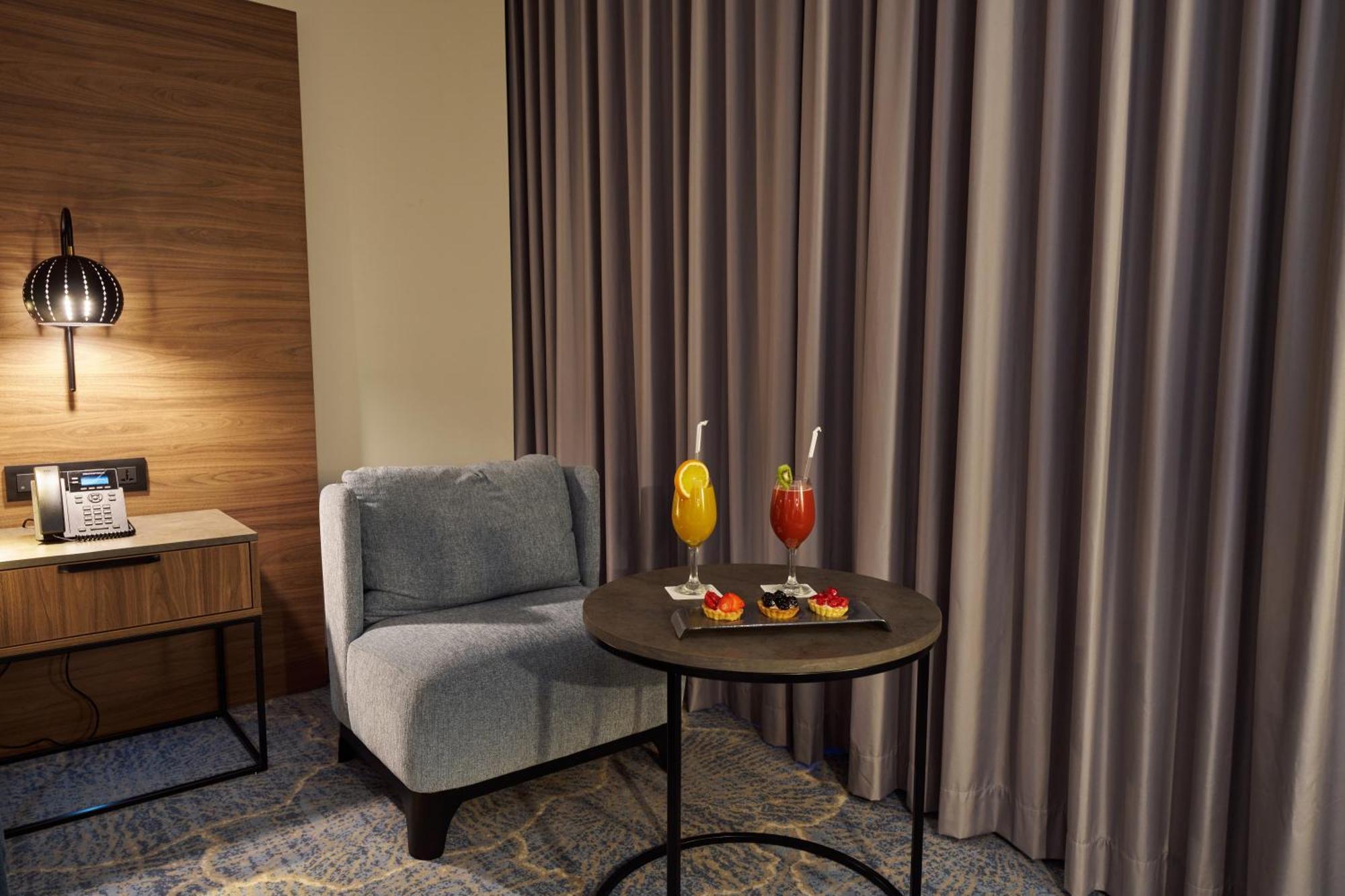 Paradise Nice Hotel Jeddah Ngoại thất bức ảnh